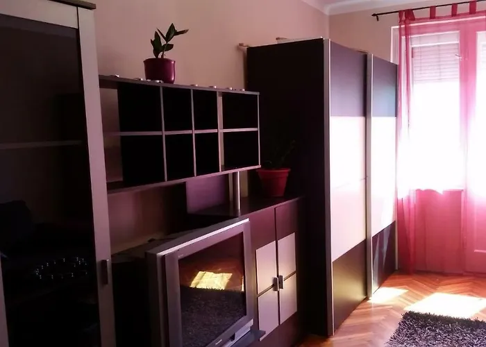 Tisza-Parti Napfeny Apartman